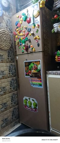 ثلاجه • للبيع • تشتغل」「ما بيها ضرر