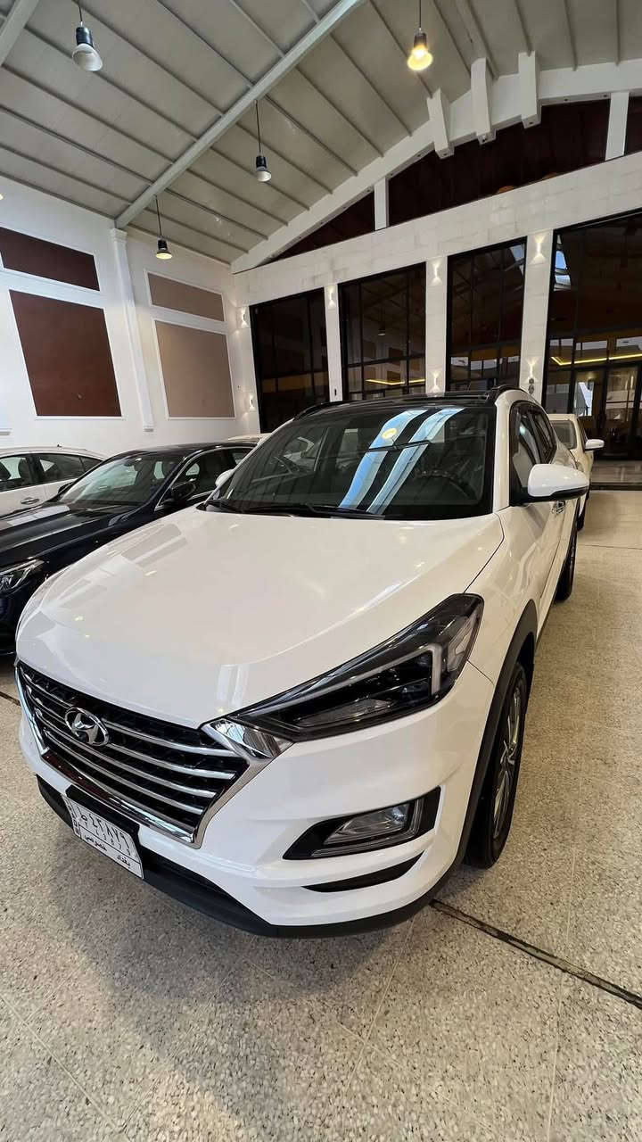 بسم الله الرحمن الرحيم 🤍
هيونداي توسان 2020 بنوراما‼️
* عدد الممشى 69 KM
* بنوراما 
* 5 عدسات 
* محرك 2000
* حساس أمامي خلفي
* لون ابيض 
* الملاحضات (داخل المنشور )
للاستفسار والتواصل 👇:

***********

📍العنوان بغداد - الرصافه

