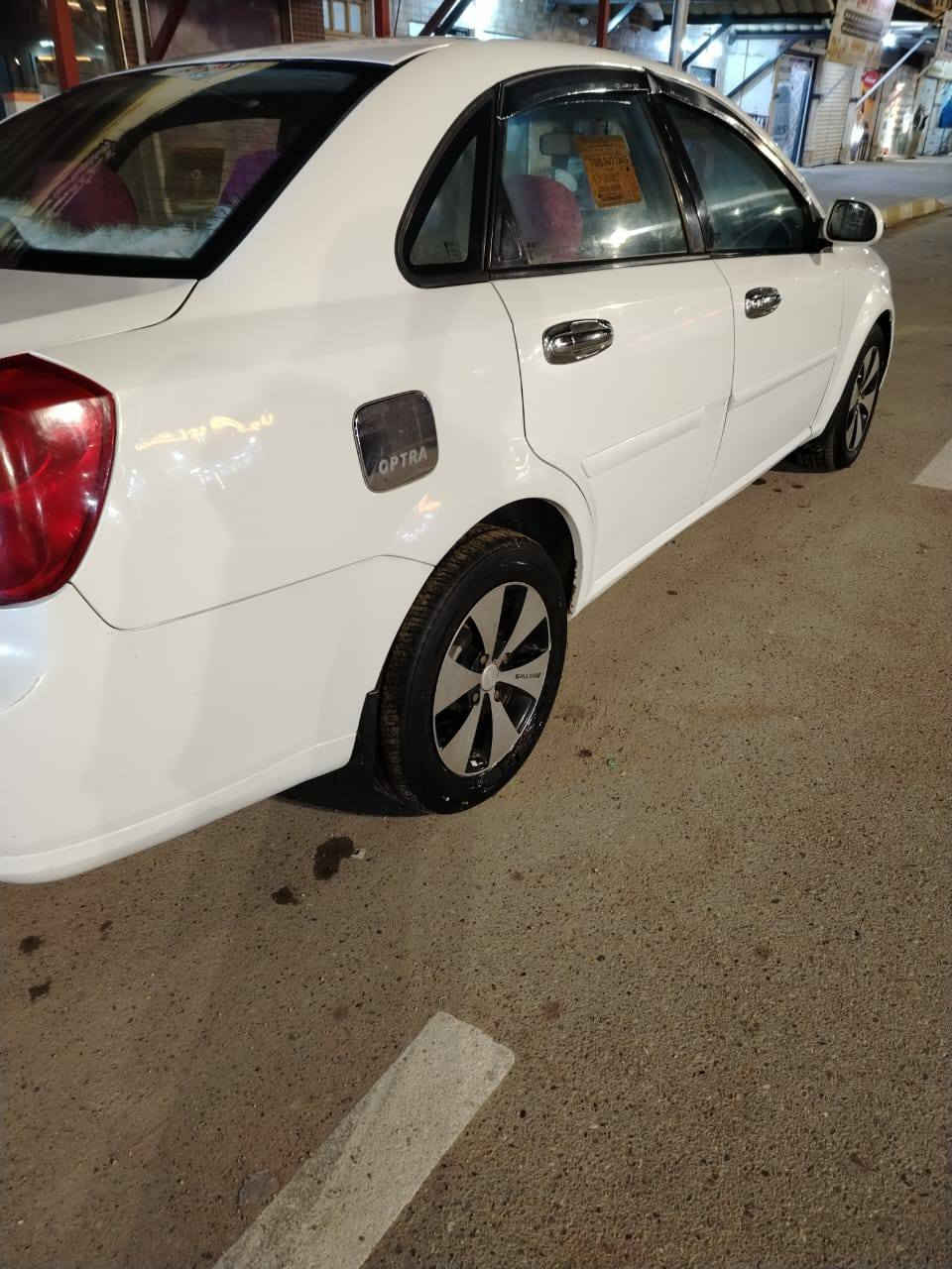 السلام عليكم / للبيع شوفر ليت اوبترا وارد خليجي رقم انبار موديل 2011 لوحات جديده وهزه جديده وسنويه لغاية ال 30 تحويل مباشر  السياره بيها صبغ چاملغ امامي  محرك نظيف وگير نظيف صدر امامي خلفي نظيف شواصي ولغود كفاله مكان السياره الانبار فلوجه الاتصال ع الارقام   (***********) ك. (***********)  للبيع فقط 
       السعر  72  وبيها مجال
