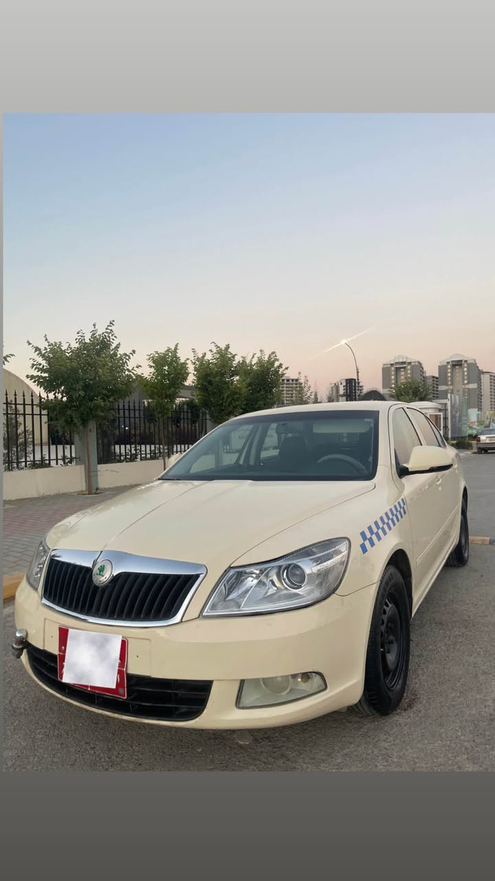 سكۆدا مۆدێل ٢٠٠١١  بێ بۆیاخ لۆك لۆك مەكینە ٢٠ جیتا مەكینە ی لۆك بە شەرتی گێرو مەكینە سەیارە كە زۆر جوانا لە رەسمە كە جوانتر نەبو گلی كە  بێ مە سرف بێ تەقەو رەقە  چوار  تایەی سفر رەقم سلێمانی  بە شەرتی هەموو شتێك ئەی فرۆشم ٢٥٠ مە سرفی نیا هەیكلی  سفر شاشە ئایپاد تەبریدی  بە شەرت سەعری٩٣ گەلا  رەقم تەلەفۆن *********** السليمانية, العراق
