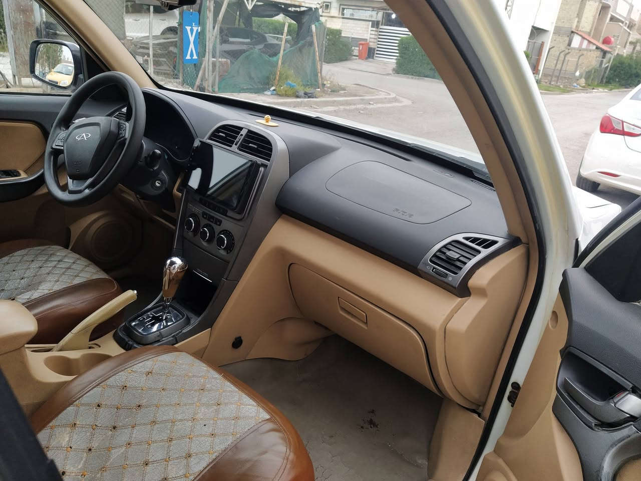 السلام عليكم عندي تيكو 12 بغداد رقم نكليزي عنوان بغداد بياع تلفون***********8
