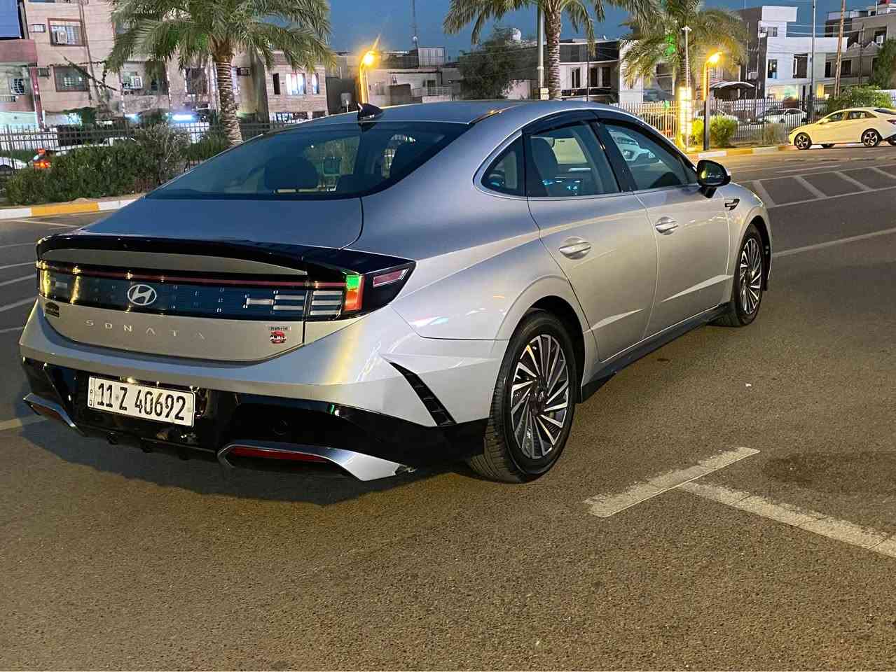 Sonata hybrid 2025
السلام عليكم 
سوناتا هايبرد ٢٠٢٥ 
مواصفات Sel
مكينة ٢٠٠٠ دوش
ماشية ٣٥ الف ميل 
صبغ قطعتين جاملغ و بنيد 
السيارة مرقمة بغداد و جاهزة 
المكان بغداد / حي الجامعة
للاستفسار 
*********** بغداد, العراق
