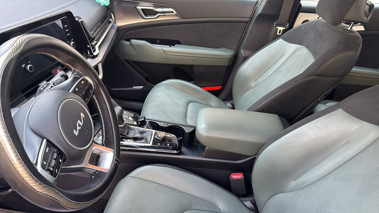 سبورتج 2025 للبيع
السلام عليكم 

عارض كيا سبورتج بلاك ادشن موديلا 2025 ضمان  المجموعة الدولية  ماشيه 13 بأسمي كفاله عامه مكانها بغداد الغزالية 

237 $ 

***********
