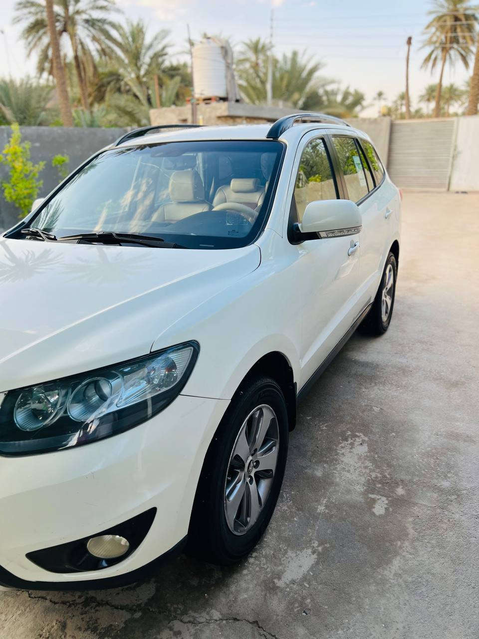 السلام عليكم عندي سنتافي للبيع موديل ٢٠١٢خليجي فول ١/١
مكفولة عدا الباب الايمن مقدار شبر صبغ  كير مكينة خير من الله صدر امامي خلفي كله جديد كهربائيات كله جاهزه بشرط مكينه وكير خير من الله  تخم تاير جديد قبل سبوع مشدود  تبريد شغال ثلج سياره جاهزه من كلشي بدون اي نقص سياره جديده بمعنه لكلمه كلش جديده جداً جداً مال جناي وعلى يدي واستخدام شخصي)))   
مواصفات سياره فتحه سقف ماري شفط كشنات جلد كشن كهرباء ثلاث قطع تبريد سبعه راكب ٦ سلندر فول تحكم ستيرن داخل صاج داخل بيجي  وسود تبريد بيانو بصمه شاره ترحيب بكلايلت 
فووووووووول١/١
رقم بغداد   
سياره بسمي تحويل مباشر وين ما يعجبك 
سياره جديده وجاهزه 
وبدون اي نقص اقره التفاصيل قبل لا تتصل 
مكاني الحله
السعر 158 
شراي يتصل ويدلل 
رقم الهاتف
***********
