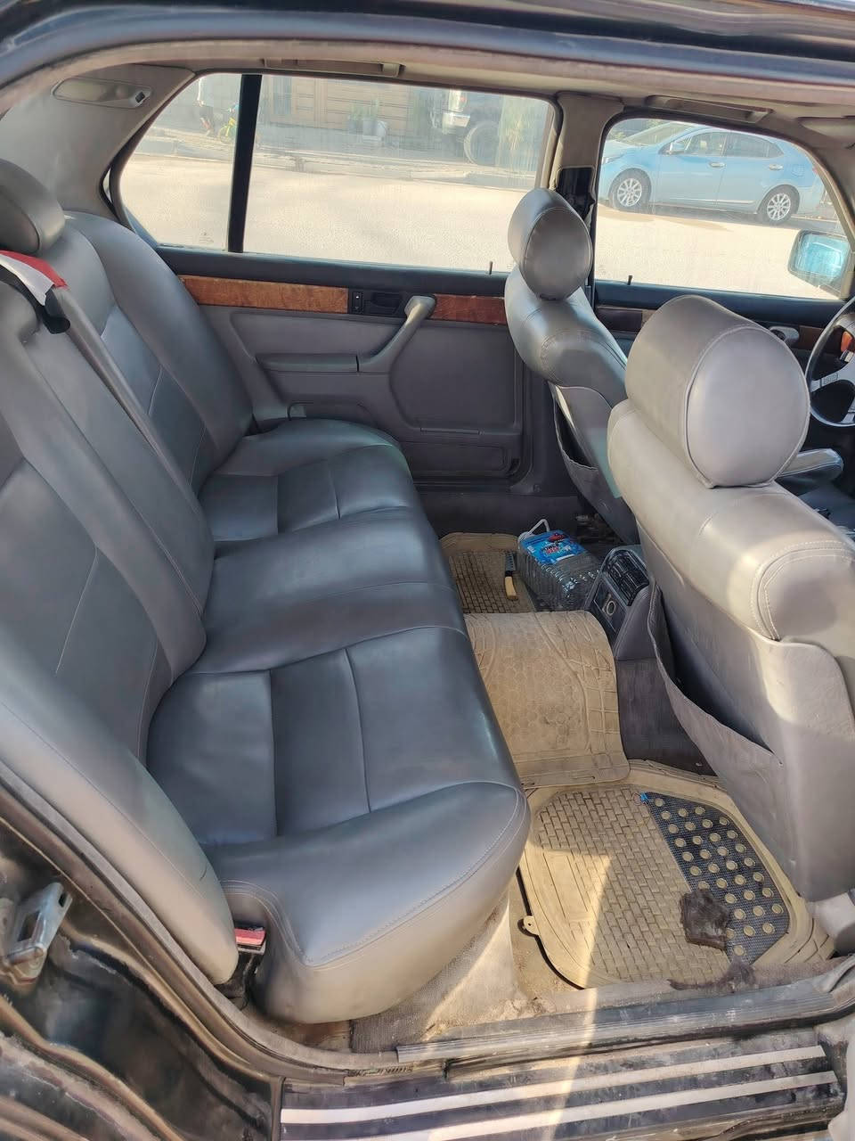 Bmw 735 1990
سياره حلوه نظيفه تبريد ثلج فتحه بالسقف كشنات جلد سياره حلوه باسمي رقم انكليزي
صدر امامي جديد
كير حاويه جديد
سياره بدون حادث وبدون خياسات
مكاني كربلاء
48$
***********
