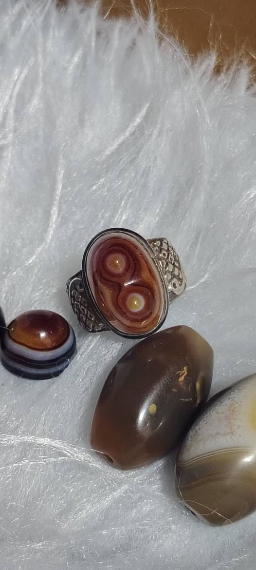 احجار ومحبس وكلهن حلوات قديمات
حاب يقتنيهن يتواصل خاص ويدلل
كلهن شلع 100الف


**إذا كنت صاحب هذا الإعلان وتريد حذفه لأي سبب، رجاءا أرسل رسالة إلى الدعم الفني**