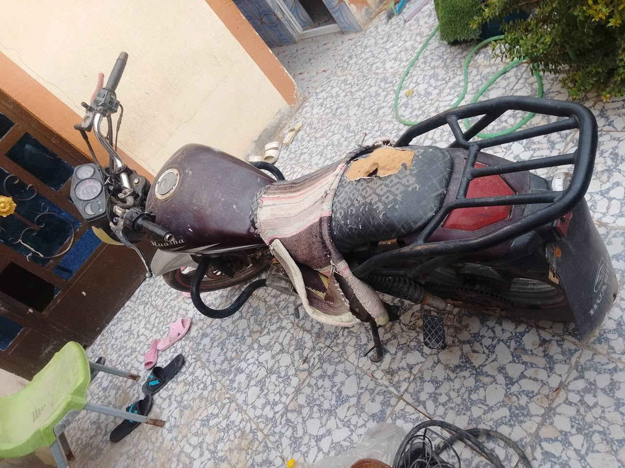 سلام عليكم
هويشه موديل 2015مكينه حلوه كهربايات بس ربط وباتري جوزه بيه موجوده بليته ورقم شاصي كلك مكفوله سعر 250وبيه مجال قليل مكان كربلاء الحسينيه هاذه رقم ***********
