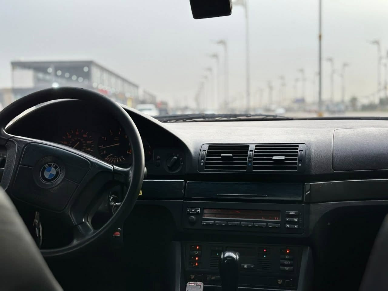 الوحش للبيع موديل ٩٧داخل جلد مكينه ٢٨السياره برغي ما نقصه خير من الله صدر تخم تاير مكينه وكير لوك تبريد ثلج ***********
