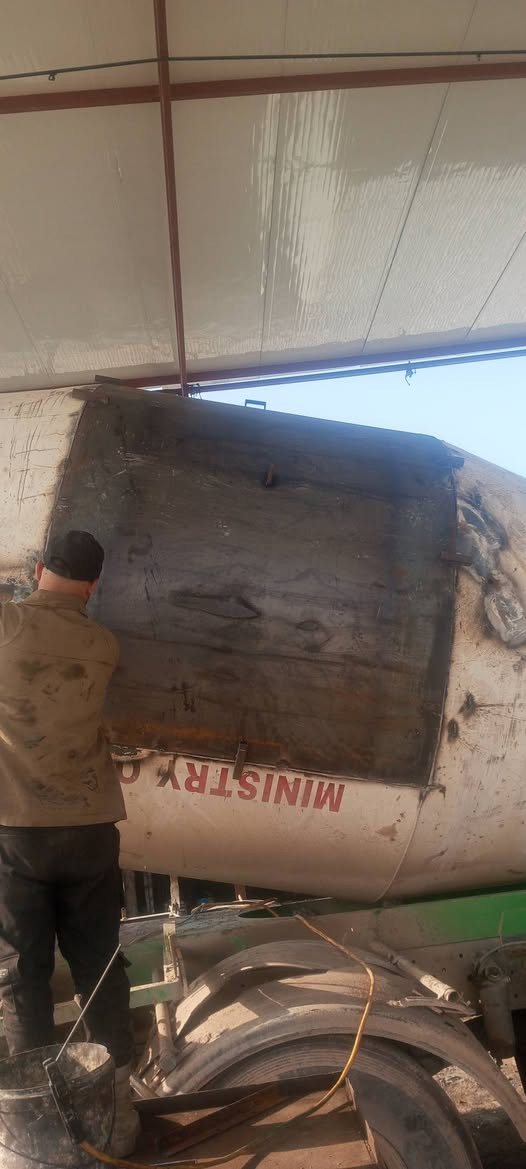 ورشه ليث الخفاجي تعمير وتنصيب انواع المعامل الكونكريت وتعمير انواع الخباطات العنوان حله طريق حله ديوانيه قرب شركه الرنا ***********
