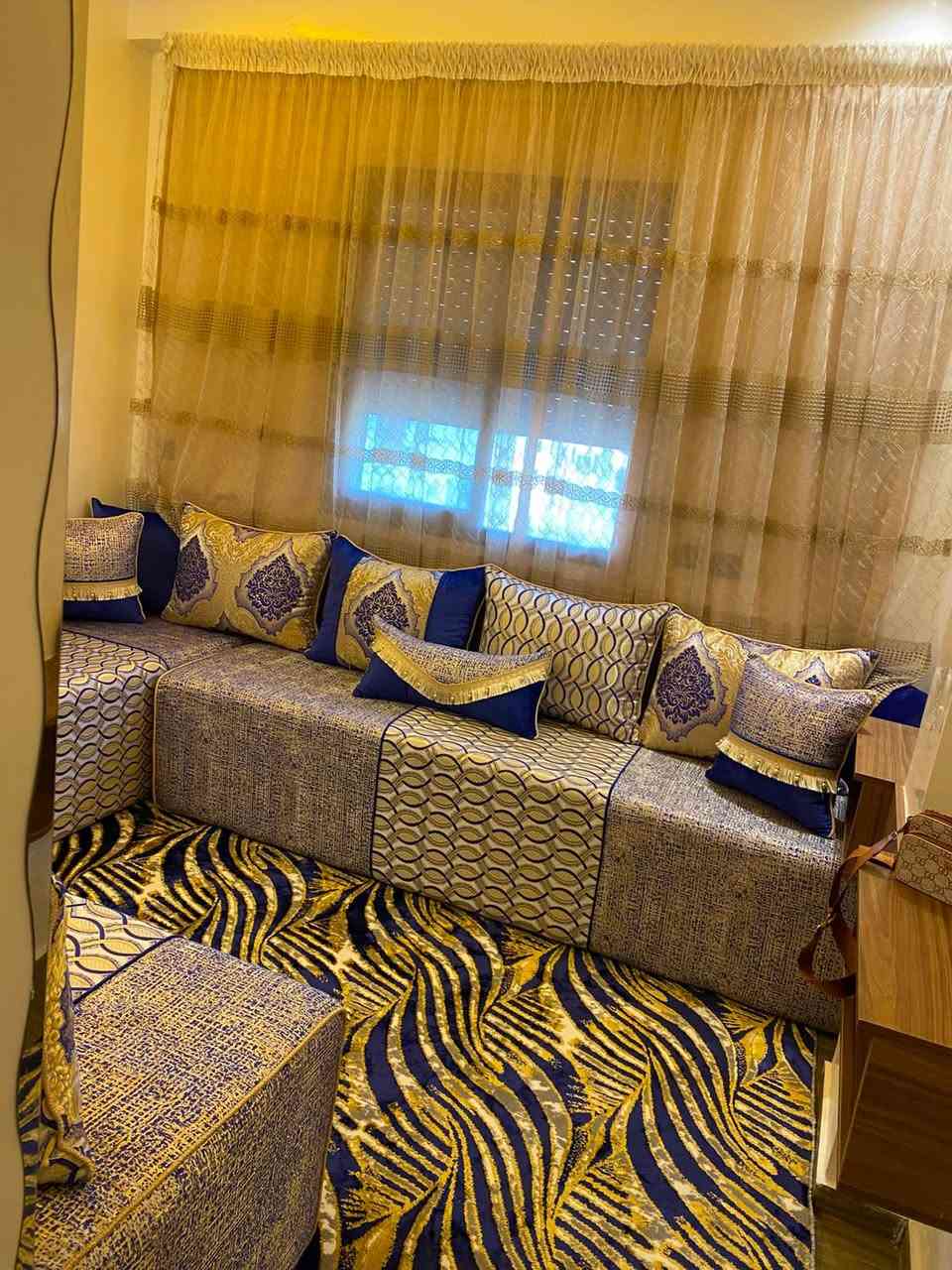بونج ريشبوند طلامط والمخاد عامرين 3/3/2 كلشي  جديد 
 لي مهتم توصل معيا 

الواتساب :0655942339


**إذا كنت صاحب هذا الإعلان وتريد حذفه لأي سبب، رجاءا أرسل رسالة إلى الدعم الفني**