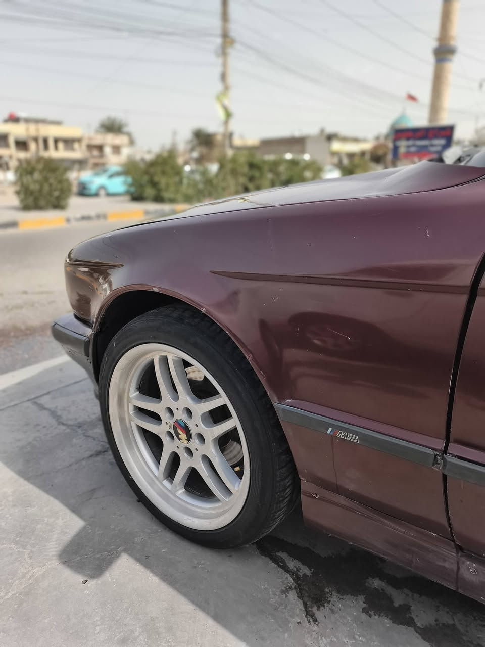 سلام بيم 520 كير عادي سياره جهزه من كلشي عده تبريد صدر امام توني شده خلفي توني شاده مكينه كير كفله سياره بيه جملغ وباب صفحت صدر بقي بدون صبغ مديل 93 سياره خير من الله تفصليل تصل *********** سعر 42
