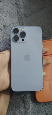 ايفون ١٣ برو ماكس • بطارية ٩٤ • ملحقات كامله