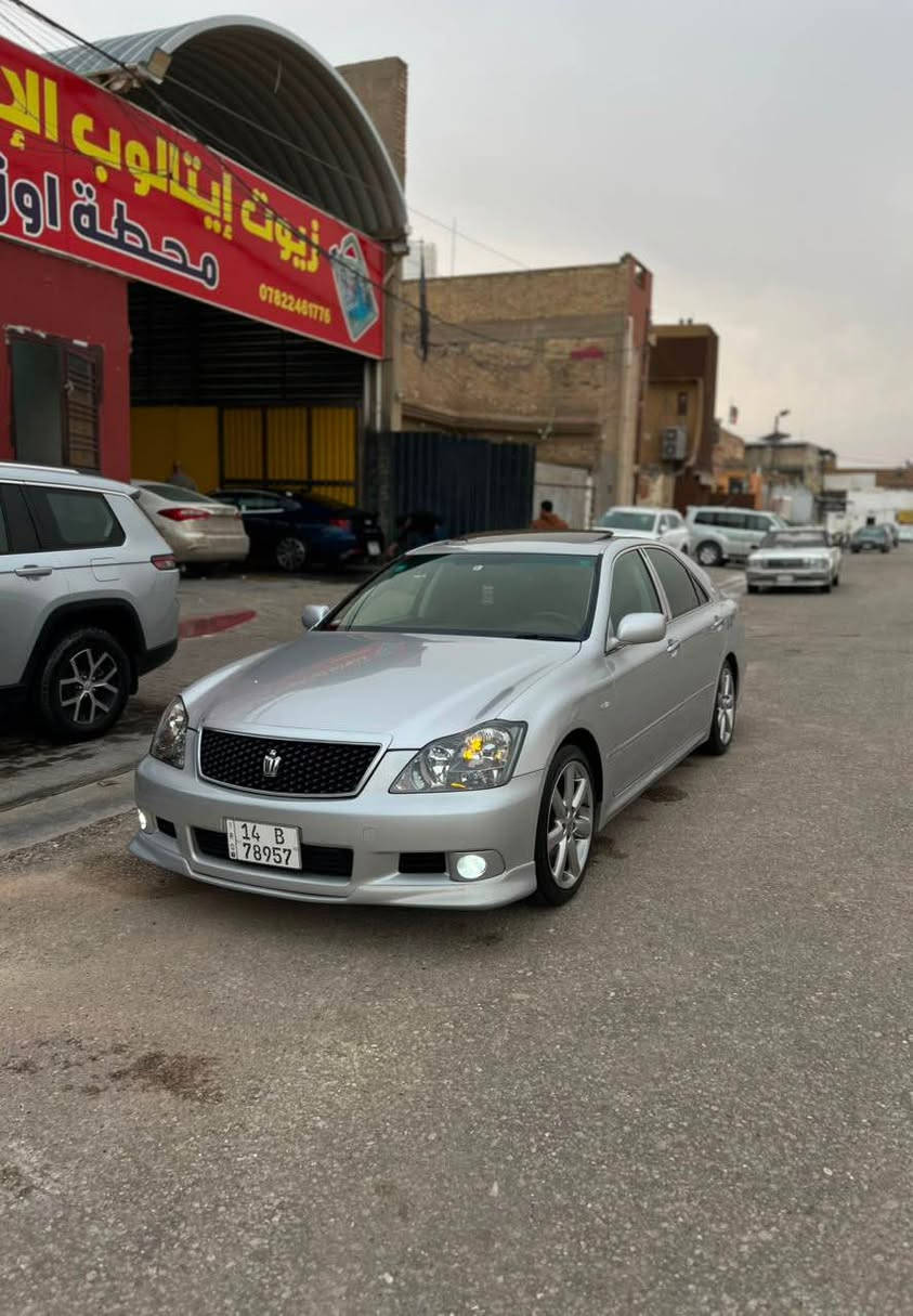 شاهينه 2006 
3 دكم
شاصي 84 كفاله ماشيه 86
محرك 3500 تحوير النجف
السعر 175 
العنوان البصره الفاو
*********** البصرة, العراق

