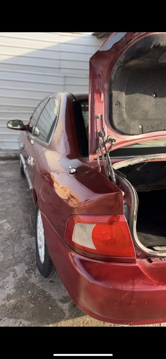 كيا اوبتيما 2005
مكينة 2000 دوش  

السيارة كاملة مابيها نقص تبريد وحداديه مرتبة 

السيارة صافيه

طخم تاير 

شاشه بلوتوث وكامره خلفيه 

السيارة مابيها ضربه  

مامصبوغه وهاذه صبغها الاصلي حتى بي جراد

السيارة مال بيت رقم انگليزي الجديد  سنوية ل2029 تريد وكالة تريد مداور مكان السيارة الناصرية السعر63 

 *********** رقمي
