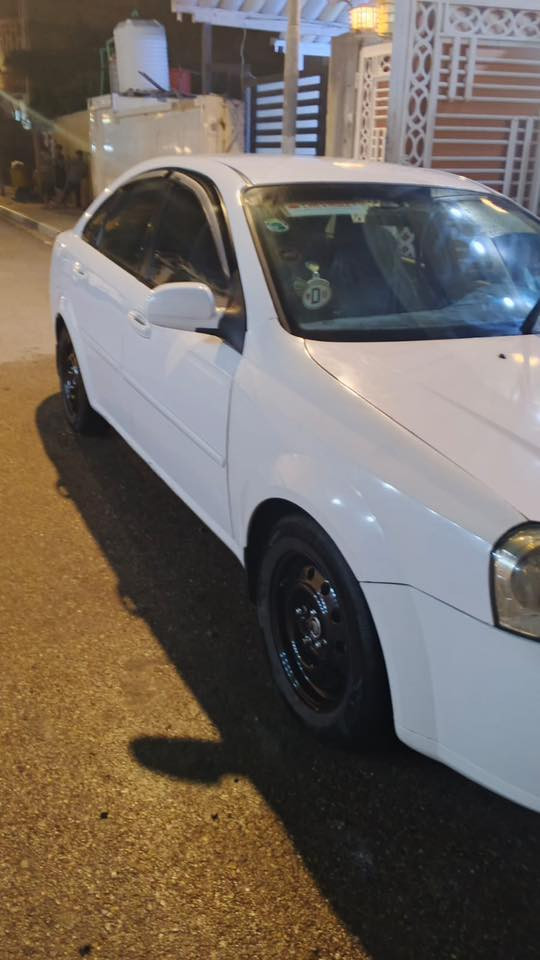 سلام عليكم 
اوبترا 2011 
(ظررها  جاملغ امامي مدبل او جاملغ خلفي بي ظربه )
مكينه وكير مال كصه جديد مكفوله 
تخم تاير 
حداده جديده باتري جديد 
سياره جاهزه للاخير 
مابيها اي نقص 
سنويه وارقام جدد لل٢٠٣٠ 
سياره باسمي 
لعنوان البصره القبله حي المهندسين 
***********
