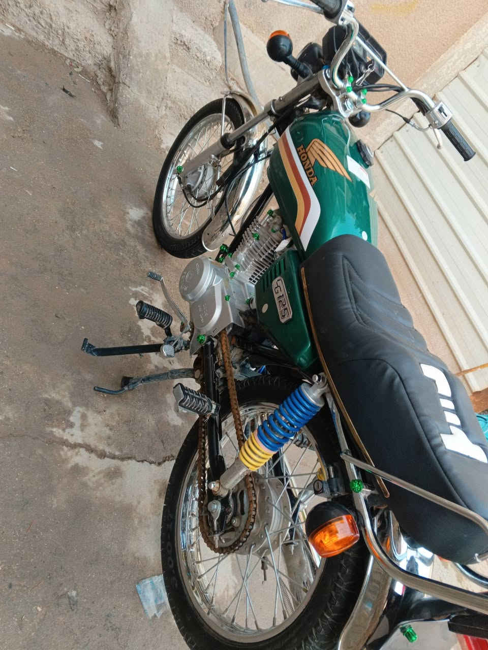 السلام عليك 
نامه موديل 25 كفاله 4كير السعر 600 للتواصل عبر الرقم *********** بي واتساب
