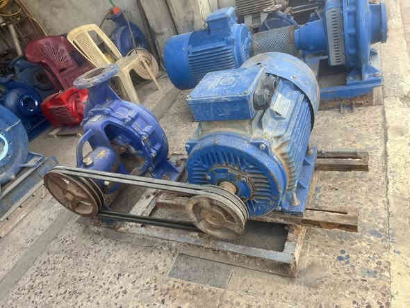 للبيع ماطور كهربائي 75 احصان مستعمل ملفوف معه مضخه 5X6 ضغط عالي هيت 57 السعر مليون 650 وبي مجال العنوان سامراء رقم هاتف 📞 ***********
