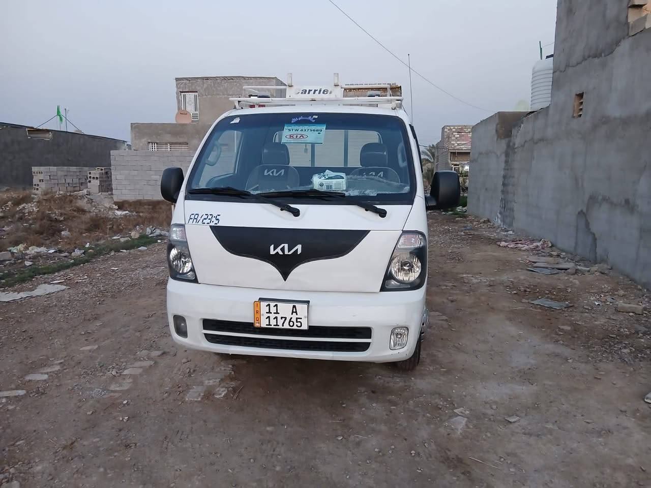 السلام عليكم كيا فحل تك قماره موديل 2015رقم بغداد نكليزي محرك كير اكسل شاصي حداديه تخم تاير جديد السياره خير من الله تبريدثلج التليفون ***********
