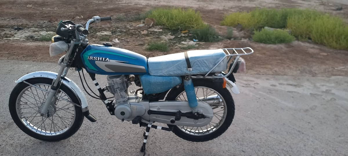 سلام عليكم  دراجه البيع نامه موديل 21 وراق صولي دراجه  نضيفه كرهبيات شقاله تواير جدد  محرك مفتوح   سعرها 700 وبها مجال  مكان ناصريه قلعت سكر  📞***********

