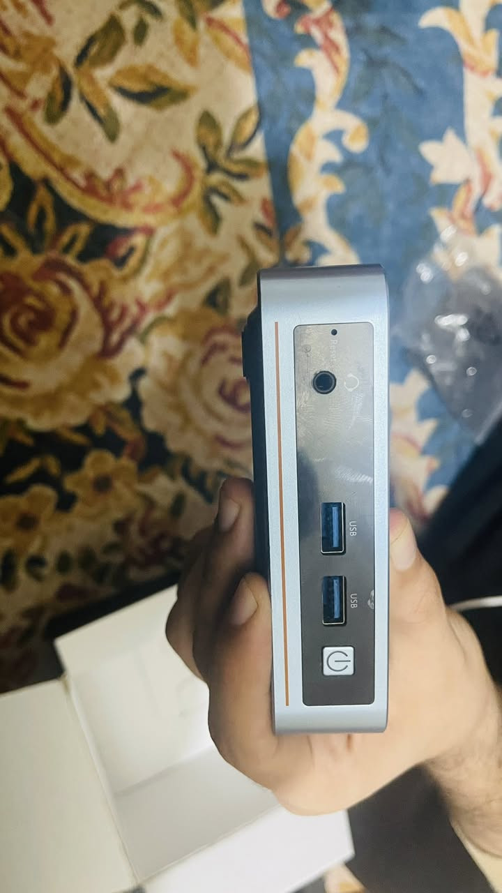 "للبيع Mini PC Beladn نظيف جداً، معالج Intel Celeron مع رام 8GB وهارد SSD 512GB سريع جداً".
السعر 150 الف 
يوجد توصيل


**إذا كنت صاحب هذا الإعلان وتريد حذفه لأي سبب، رجاءا أرسل رسالة إلى الدعم الفني**