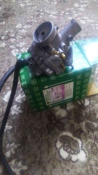 كابريتر مال تكتك  20 سعر  30  وبيه مجال قليل   شراي خابر  07714654720