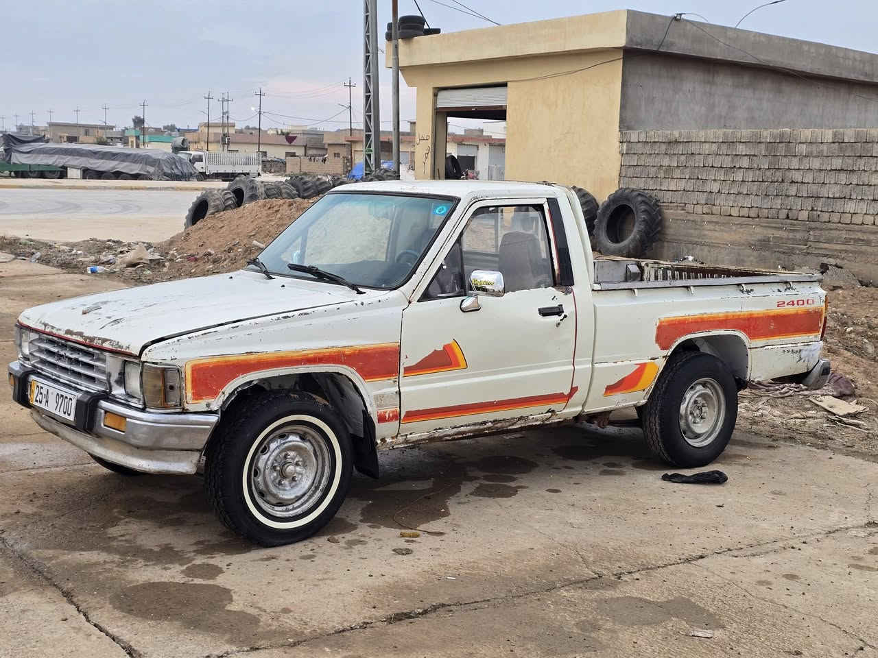 السلام عليكم بكم 88 للبيع نضيفه شغالة رقم كركوك سنوية لل2031 باسمي شرط التحويل سعر ٤٥ 
للأستفسار الاتصال ***********
