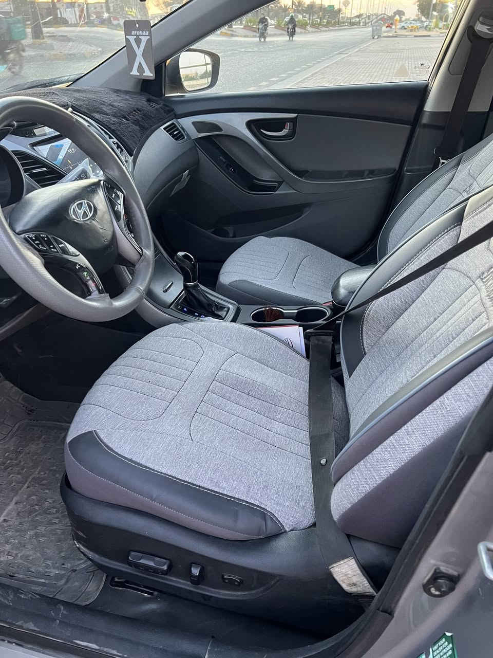 النترا 2014 فول مواصفات 1/1 قطعتين تبديل جاملغ وبنيد وسونار عندي 
مكينة 2000 رقم بغداد باسمي هزة جديده
جاهزه من كلشي بدون اي نقص السعر 98 وبيها مجال وترهم مراوس مكاني كربلاء
***********
