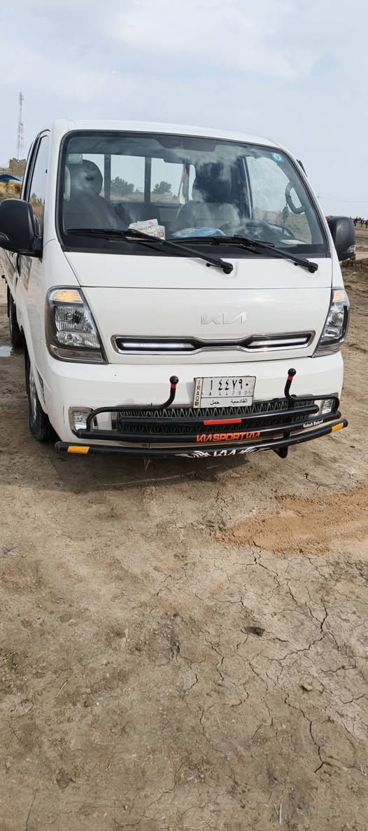 للبيع. كيا.  مديل. 23.  رقم رقم قادسيه  تحويل مباشر. محرك 2700.  وضع الشركه ماشيه فقط 25 الف   مكفوله كفاله من ضربه عد من دحجه  تخم تاير. جديد دواخل. تحكم.    تبريد تدفه.  دواخل جديده.      سياره جاهزه.    السعر. 150 ورقه وبيها مجال مكاني ديوانيه الحمزه شرقي  تواصل تصال رقم ***********
