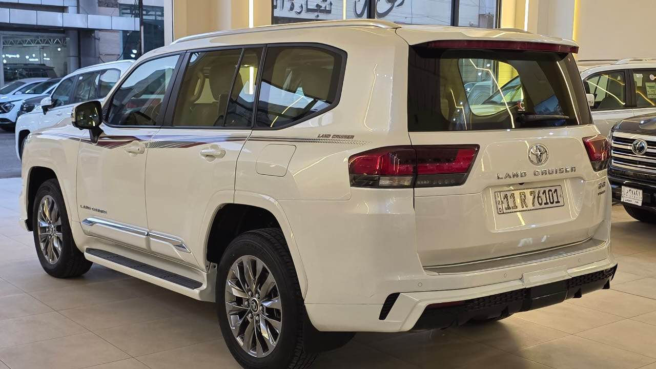 بيع او مراوس لاندكروز 2024 لمتد بريم اصلي بدون بردة 
العداد 43 
العنوان بغداد 
*********** بغداد, العراق
