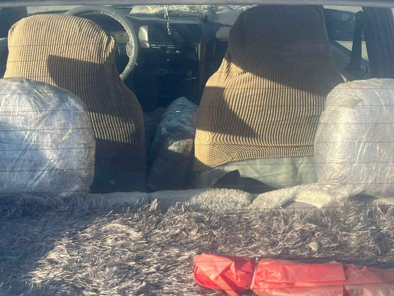 سلام عليكم فكتره حجم 20 رقم انبار محرك حاويه بيها بس الكير الخامس يفلت لا ضربه ولا معجون بس الهالات فقط تحويل وكاله السعر 30 وبيها مجال السياره اب كركوك ***********. بي واتساب
