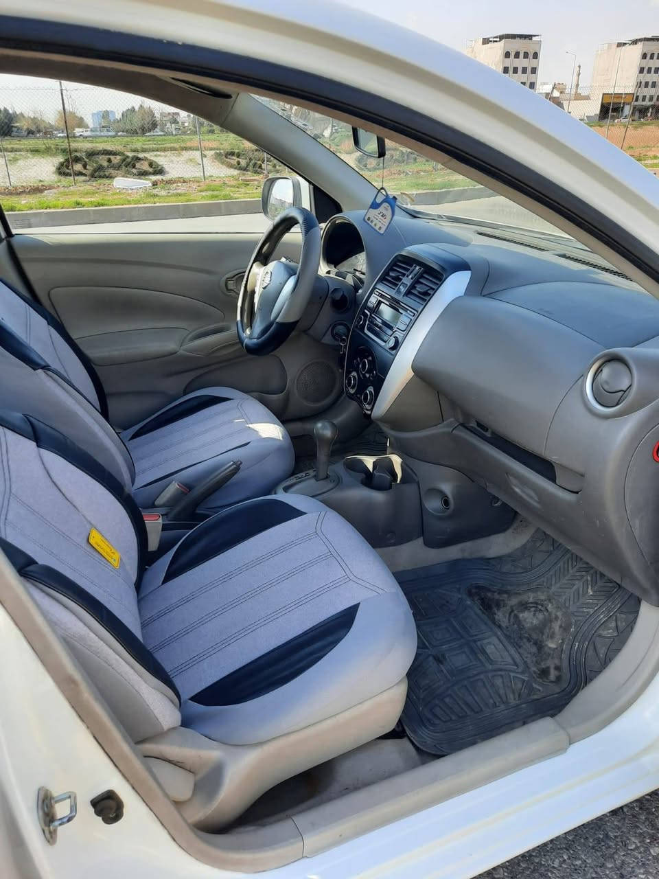 موديل 2017، هزه جديده وسنويه الى 2027 تنتهي، گير محرك شرط، بيها ضربة من طرف السكن، جاهزه ماتحتاج اي مصاريف السعر 96 ورقه، العنوان: اربيل قرب ماجدي مول.... 

لاكشميبا 2017 گير مه چينه به شرت، هزه نوى سنوى تا 2027،
ليدرانى لاى سكنى هيه، حازره هيچ مسروفى نايوى، سعرى 96 ورقه يه أربيل, العراق


**إذا كنت صاحب هذا الإعلان وتريد حذفه لأي سبب، رجاءا أرسل رسالة إلى الدعم الفني**