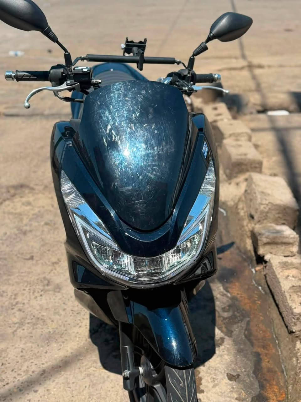 سلام عليكم....
دراجة (PSX)...(جيل الثاني)  
🛵للبيع  
دراجة شلعه معدل كهربائيات كلهه شغاله 
دراجة جديده  مصارلي كم يوم من نزلته من الرمبه بس حتاجيت فلوس بلادية ماشيه 61 الف 
أي نقص مابيهة مكاني بغداد الشيخ عمر 
الاستفسار : ***********
 يشهد الله دراجه جديده مكينه ممفتوحه بلادي وديه اي فيتر السعر 15 وبيها مجال
