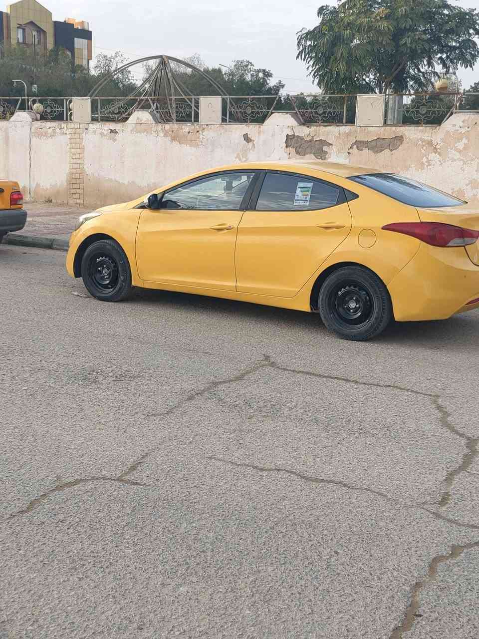 السلام عليكم
البيع انترا 13 خليجي بيه قطعتين تبديل بدون عابر 
مكينه كير تبريد حداديه شرط رقم مثنى انكليزي بسمي 
سنويه ال 30 بيع او مراوس السعر 95 وبيه مجال 
***********
