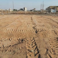 عرصه١٠٠م مربعه واجهة ١٢ونص ونزال ٨م حي الجامعة الحولي الجديد قرب مجمع ...