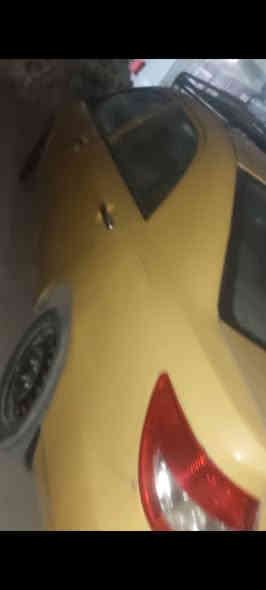 بي واي دي F3 ، موديل ١٠ ، ما بيها ولا نقص ما عدا كمبريسر تبريد ، سعرها ٣٩ وبي مجال بسيط ، 

رقمي ***********
