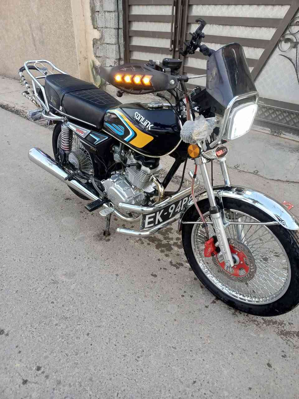 ‬‏السلام عليكم دراجه للبيع موديل 2025 كفالة عامة ما ناقصهة برغي المحرك ماممدود عليهة  سبانةالون سود ا ال
السعر 775 بيهة مجال    العنوان ديالى خان بني سعد الرقم ‏‪***********‬‏
