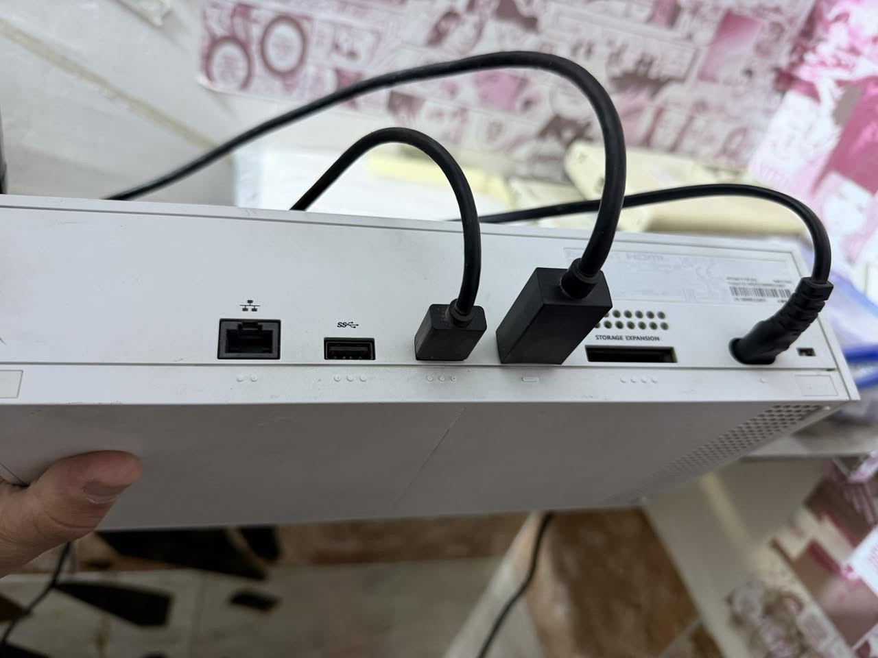 سيريز اس لمراوس ويه جهاز روج وياه 2جوستك واحد كيم سر واحد الاصلي مالته ويا هارد HDD1t
او للبيع 400 إنتاج 2022 غراضه كامله تجي تفحص بعينك وشوف بي بعض الملاحظات مكاني بغداد الراشدية ***********
