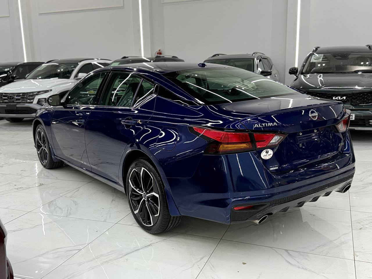 NISSAN: درووستكراوى
                       مۆديل : ALTIMA-SR 
‎2024 : سال
V4 :  بزوينەر
                                دۆخ : امريكى 
                            لێدراو : بى سبوغ
‎ماوەى رۆشتوو:35.000
                                  نرخ : 165$
‎ناونيشان: هەولێر
*********** أربيل, العراق
