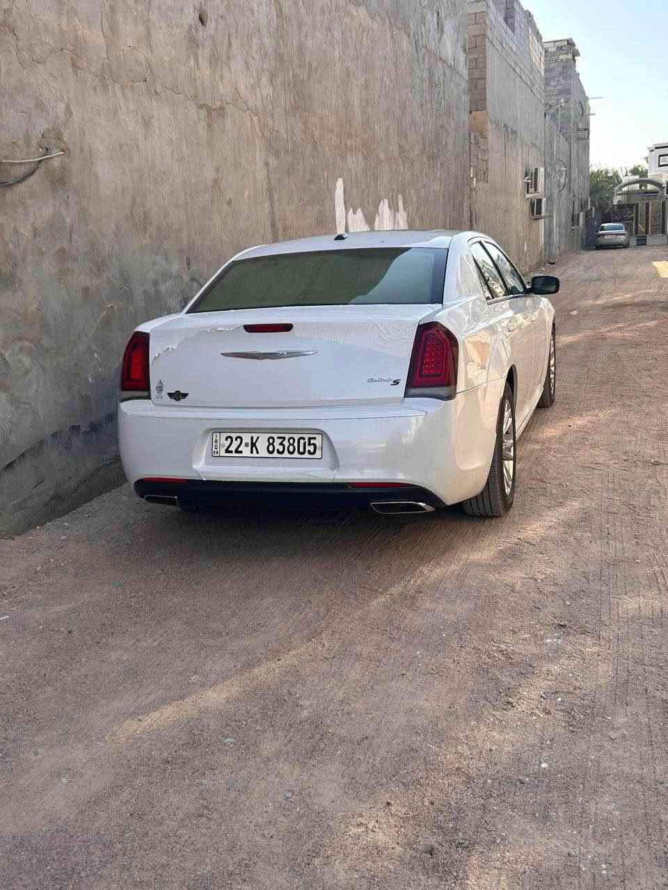 السلام عليكم 
كرايسلر 300 S اوباما فول 
موديل 2015 
رقم اربيل 
كفالة عامة من الزلغ جديدة كلش 
ماشية 97 الف
رقمها اربيل 
السعر 238 
رقم الهاتف : *********** البصرة, العراق
