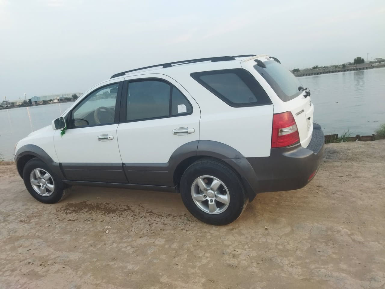 سياره كيه سورينتو 2009 كفاله عامه بسمي مكينه وكير مكفولات تبريد خير من الله سياره ماشيه 130 الف سياره جديده السعر 120 تلفون *********** بصره
