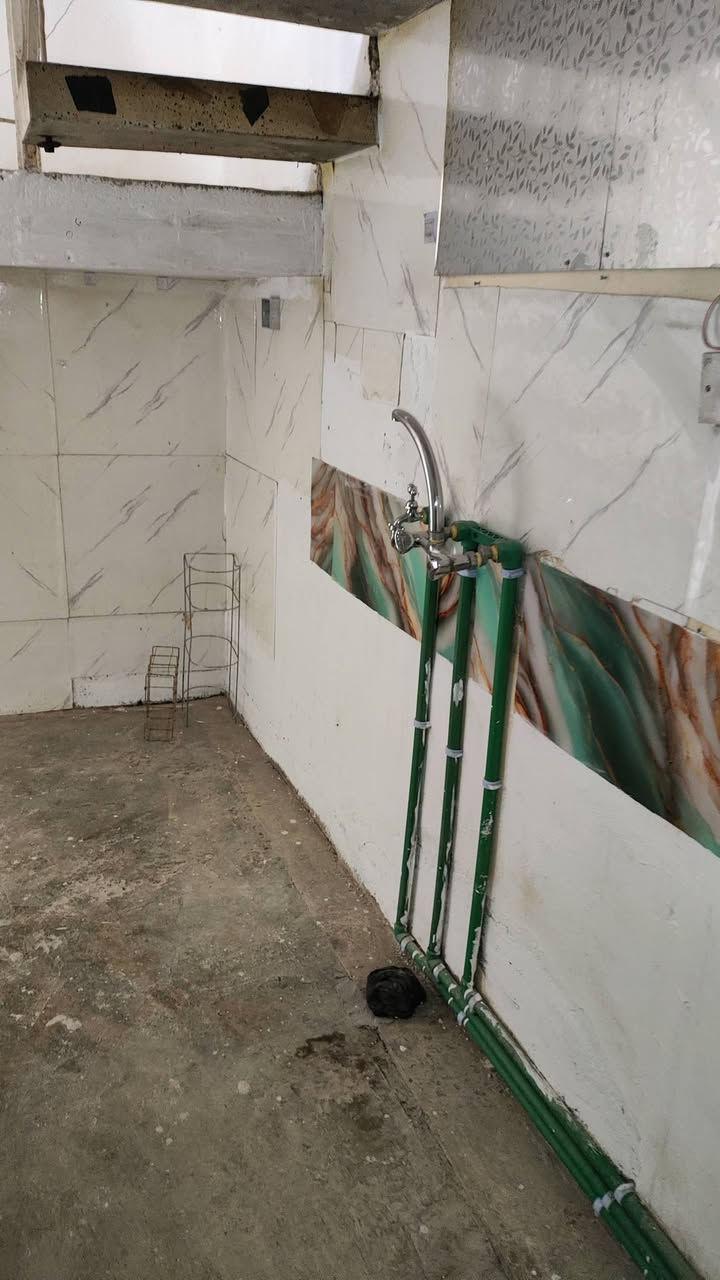 مشتمل للايجار ٨٠ متر. في المواصلات
صاله غرفه نوم واحده صيحات مطبخ ضمن الهول الحولي
طرمه كبيره.  ..... للاستفسار الاتصال ***********
يوجد واتس
