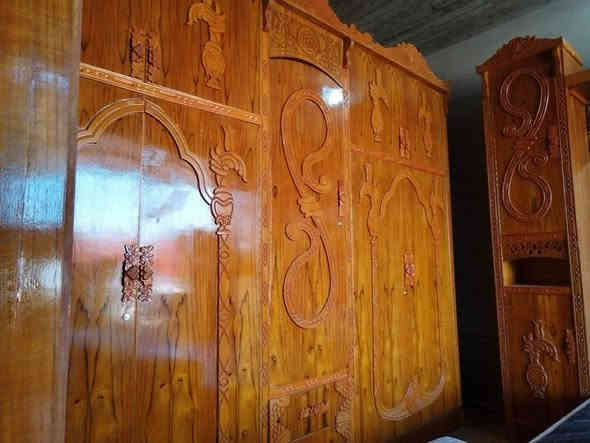 غرفه نوم ست أبواب ملحق خشب صاج خمسه ملم صبغ حراري
*********** للاستفسار واتس
