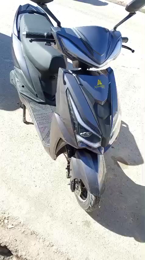 السلام عليكم 
عندي هذا الماطور  زيرو  صارلي سبوعين من مشتري من الشركة السعر 900 وبي مجال ست بطاريات العنوان تل الرمان *********** ***********
