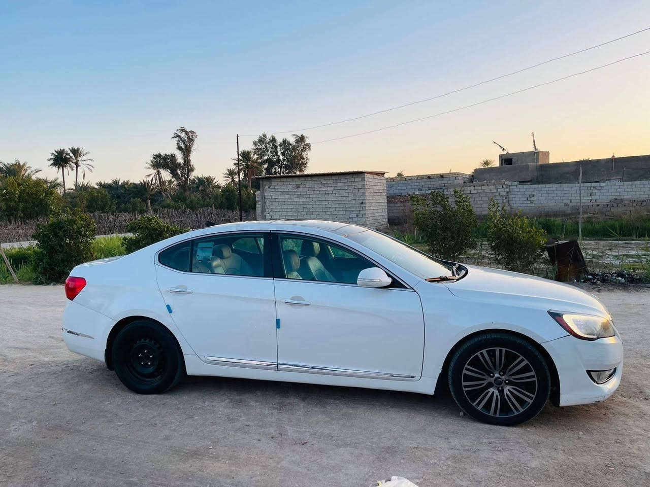 السلام عليكم 
يا الله للبيع او مراوس كيه كادنزه خليجي موديل 2011 رقم بغداد انكليزي لون أبيض صدفي بدون حادث ولاتبديل فقط بيه مكانات كلير بس يطلع عندك بلسونار صبغ طبعن مو بلعراق الكلير السعر 120 شعندك مراوس كلشي بحسابه رقم الموبايل *********** واتساب المكان السماوة الرميثه
