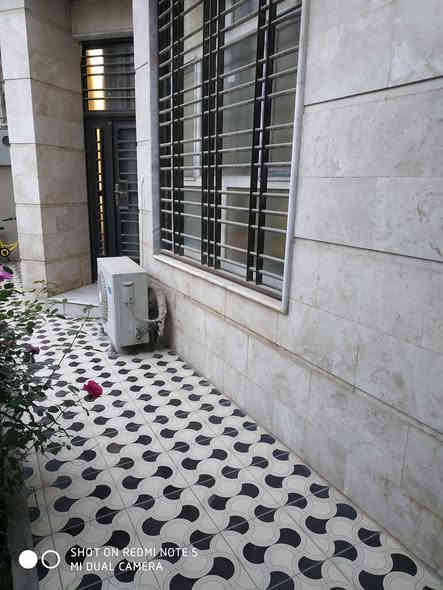 بيع دار حديث 
240م ملك صرف 
الواجهه 12م ونصف
الارضيه مرمر 
بناء الارضيه رفت 
الموقع بابل حله البكرلي الثانيه شارع محطه الغازسنتر 
الطابق الاول *
*********
نوم 2 ومطبخ  وكليدور  وصاله  ومجمع 
الطابق الثاني 
***********
نوم 2 ومجمع صحيات
السعر  250مليون 
للاستفسار 
***********
مكتب 
ابواثيرالمعموري 
البكرلي
