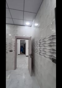 ١٠٠م • ٣ غرف • بين الزهور والشبانات
