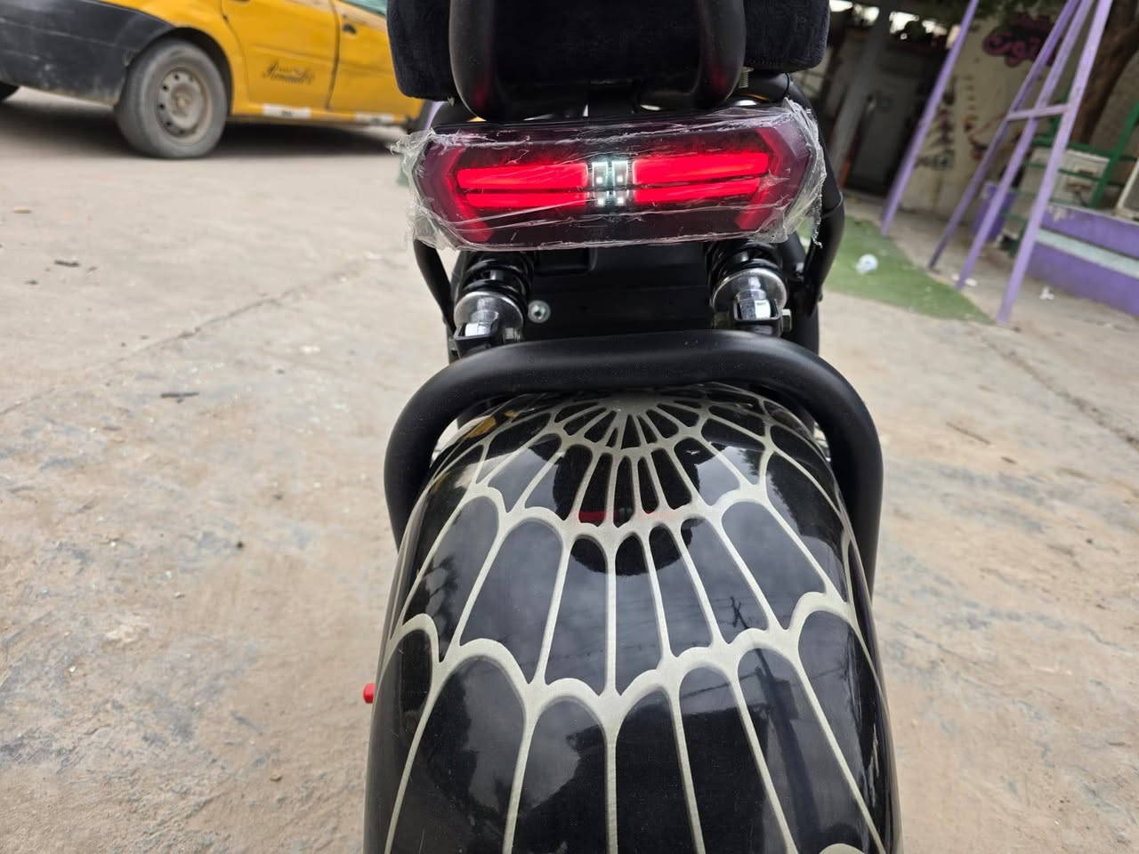 السلام عليكم للبيع دراجه شحن هارلي موديل 2025 جديده كلش ملف 1500 3نمر سرعه 65 اشاير يمنه يسره لايت زنون عالي ناصي هورن نضام البارك بطاريه ليثيوم 60 فولت مكاني بغداد جديده سعر 730 وبيها مجال ***********
