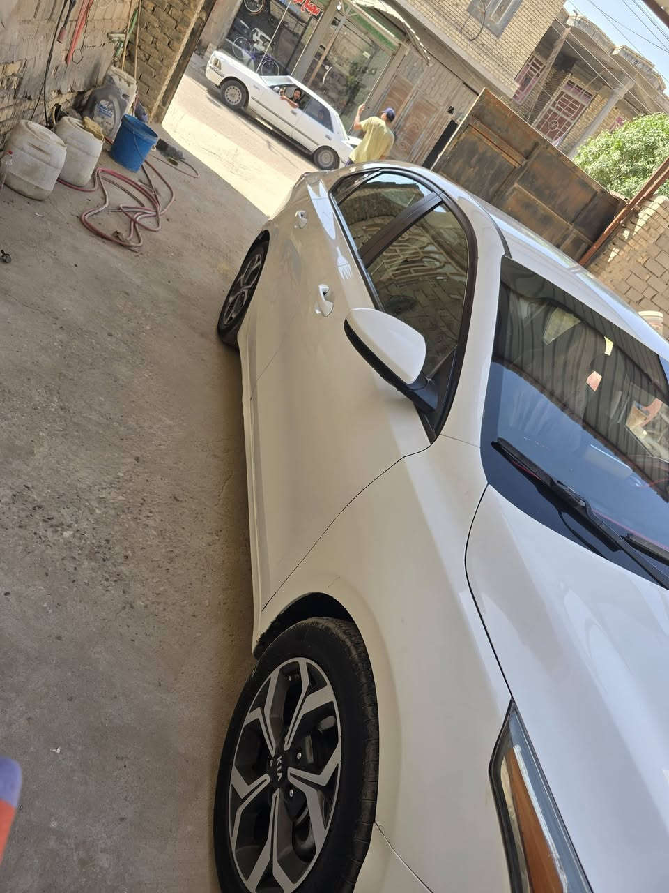 السلام عليكم
كيا فورتي موديل 2019
ضربتها جاملغ ايمن او بنيد 
السيارة حرة 
مكانها ذي قار/سوق الشيوخ 
رقم الهاتف ***********
