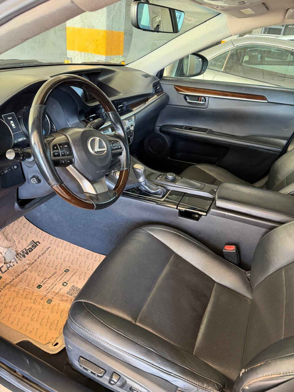 لكسز 
2016
اي اس
فول مواصفات
٦ سلندر
قطعتين ضرر وقطعه كلير امريكا.

سياره ماشيه١٤٨
رادار امامي خلفي جانبي
بصمه
مكينه ما مفتوح
بريك بصمه
لايت ليد
اوتو هولد 
اوتو ستوب
سياره جاهزه وكلشي تمام رقم جديد سنويه جديده
تحويل
السعر. ١٨٤ واكو مجال 
***********
