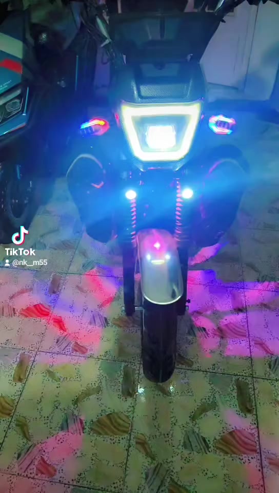 سلام عليكم للبيع موطور جبلي 2024 نضافه 90 ب 100 بطاريات موكلش قويات ع فحص سعره 450 وبي مجال الاستفسار ***********
